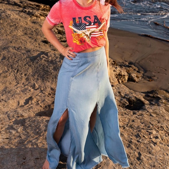 Blue faux denim soft skirt - Picture 2 of 2